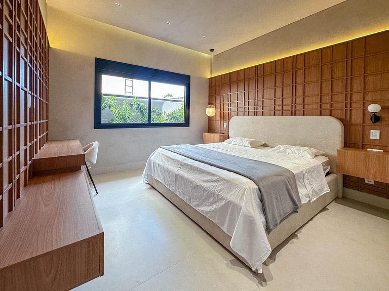 Casa com Piscina Privativa em Condomínio de Luxo