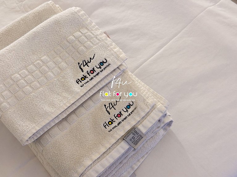 #1603-T# Apt 2Q próximo ao Flamboyant