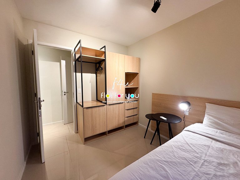 #1605-O# Apt de 2Q com excelente localização